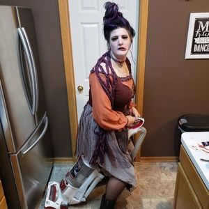 Mary Sanderson costume size XL (14-16)